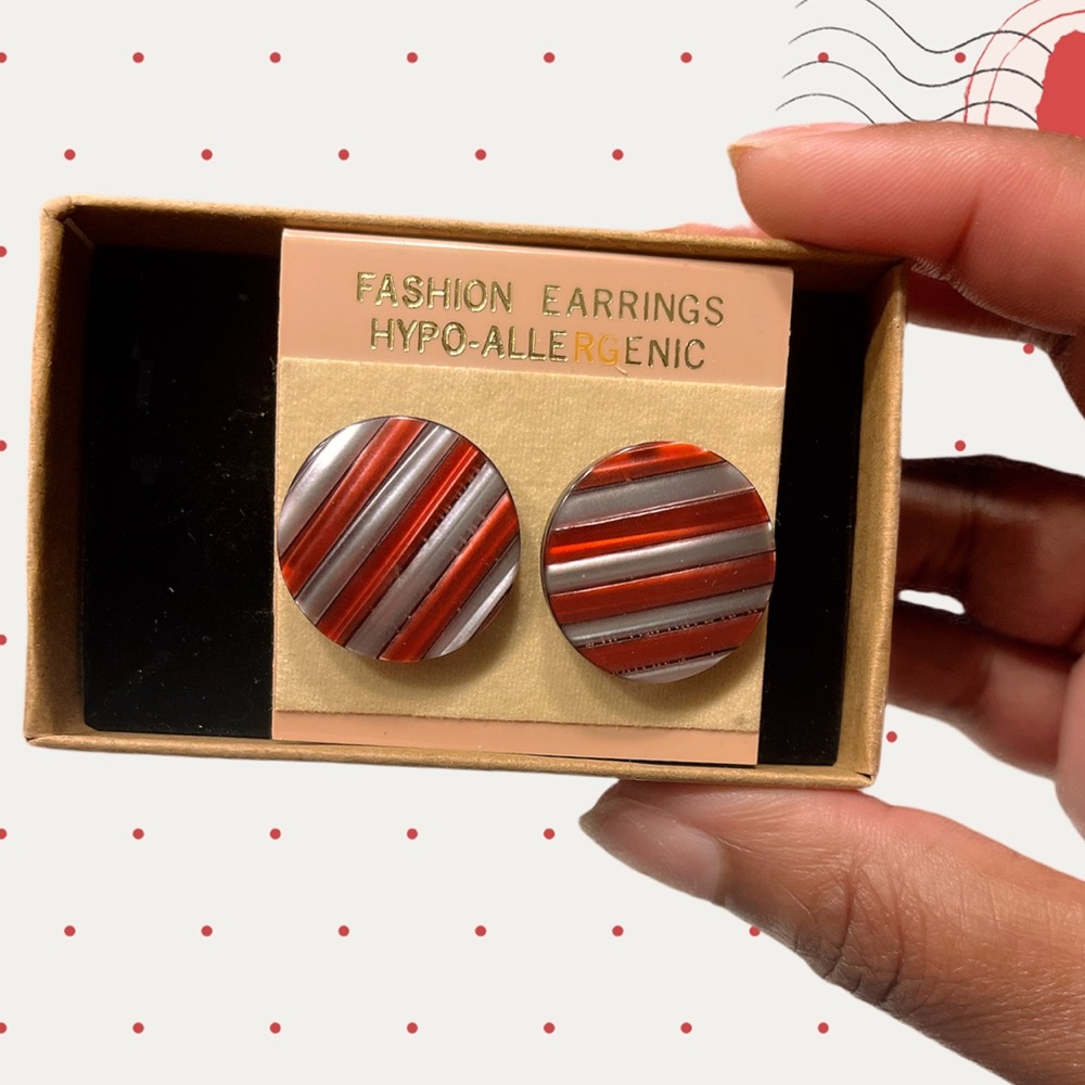 Vintage Red and Gray Geometric Stud Earrings